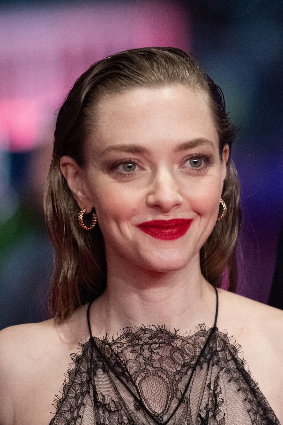 The Inspiring Journey of Amanda Seyfried: Career and Achievements