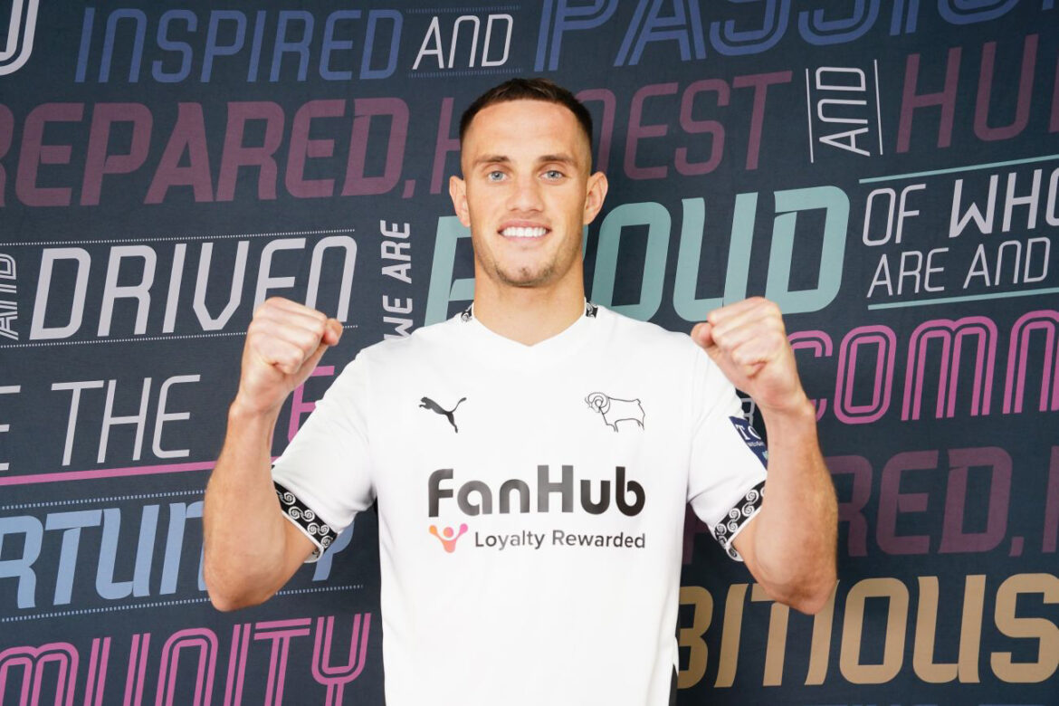 Jerry Yates: A Bright Future in Football