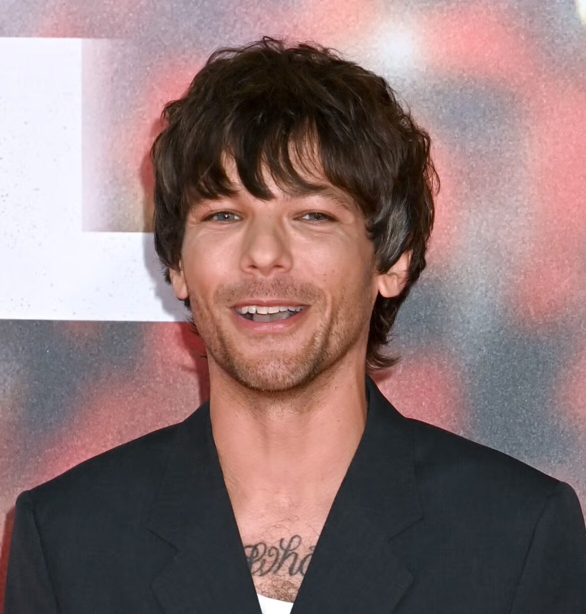 Louis Tomlinson: A Rising Star in Music