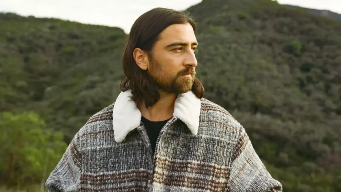 Noah Kahan: The Rise of a Folk Music Sensation