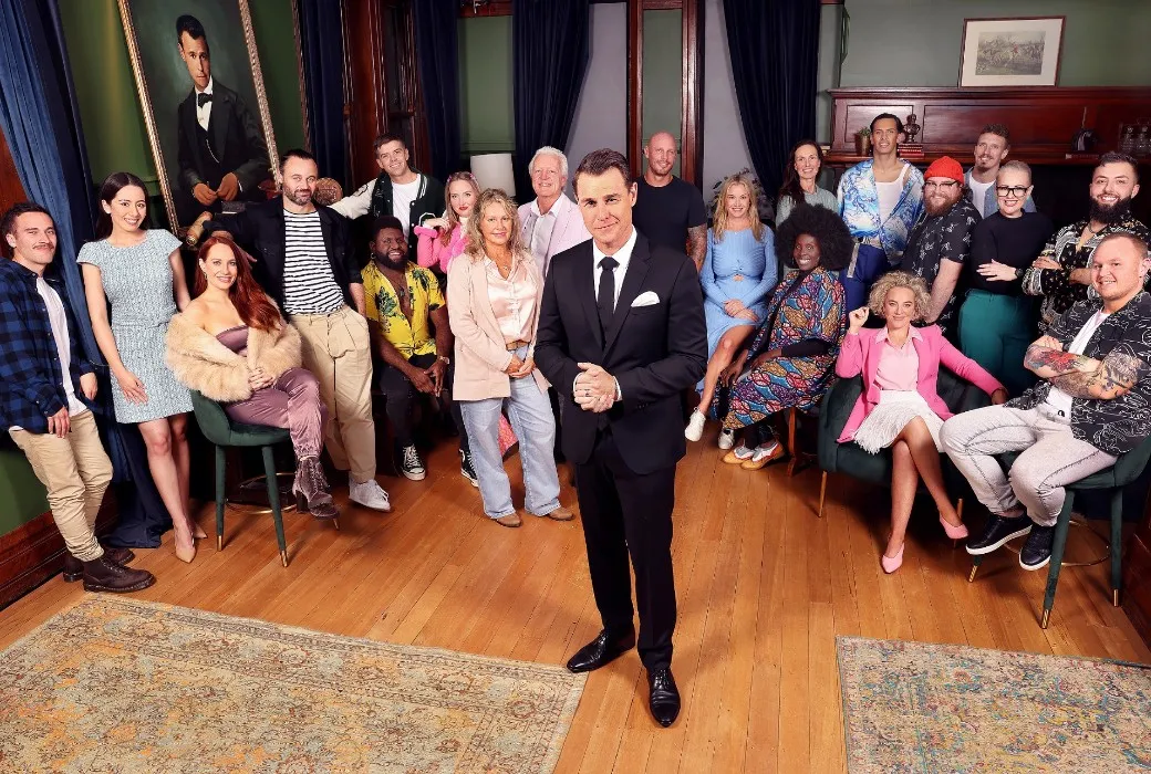 What Time Is Traitors On Tonight? A Complete Guide