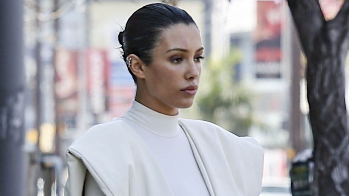 The Rising Influence of Bianca Censori in Fashion