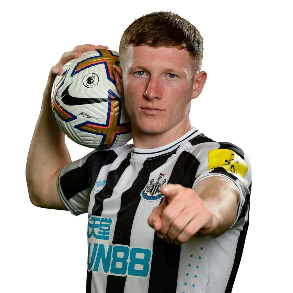 Elliot Anderson: The Rising Football Star