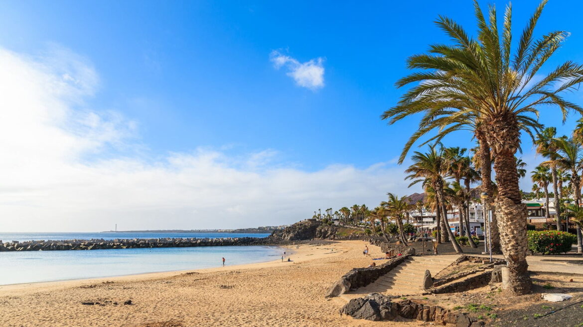 Finding the Best Lanzarote Flights for Your Holiday