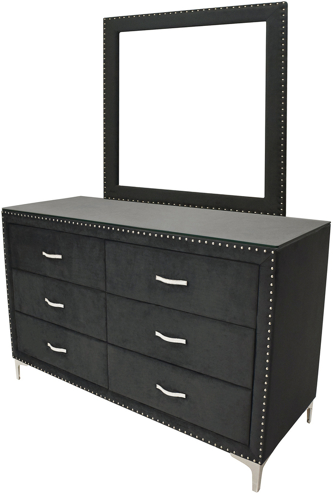 Lucinda: A New Talent Shaping UK Theatre