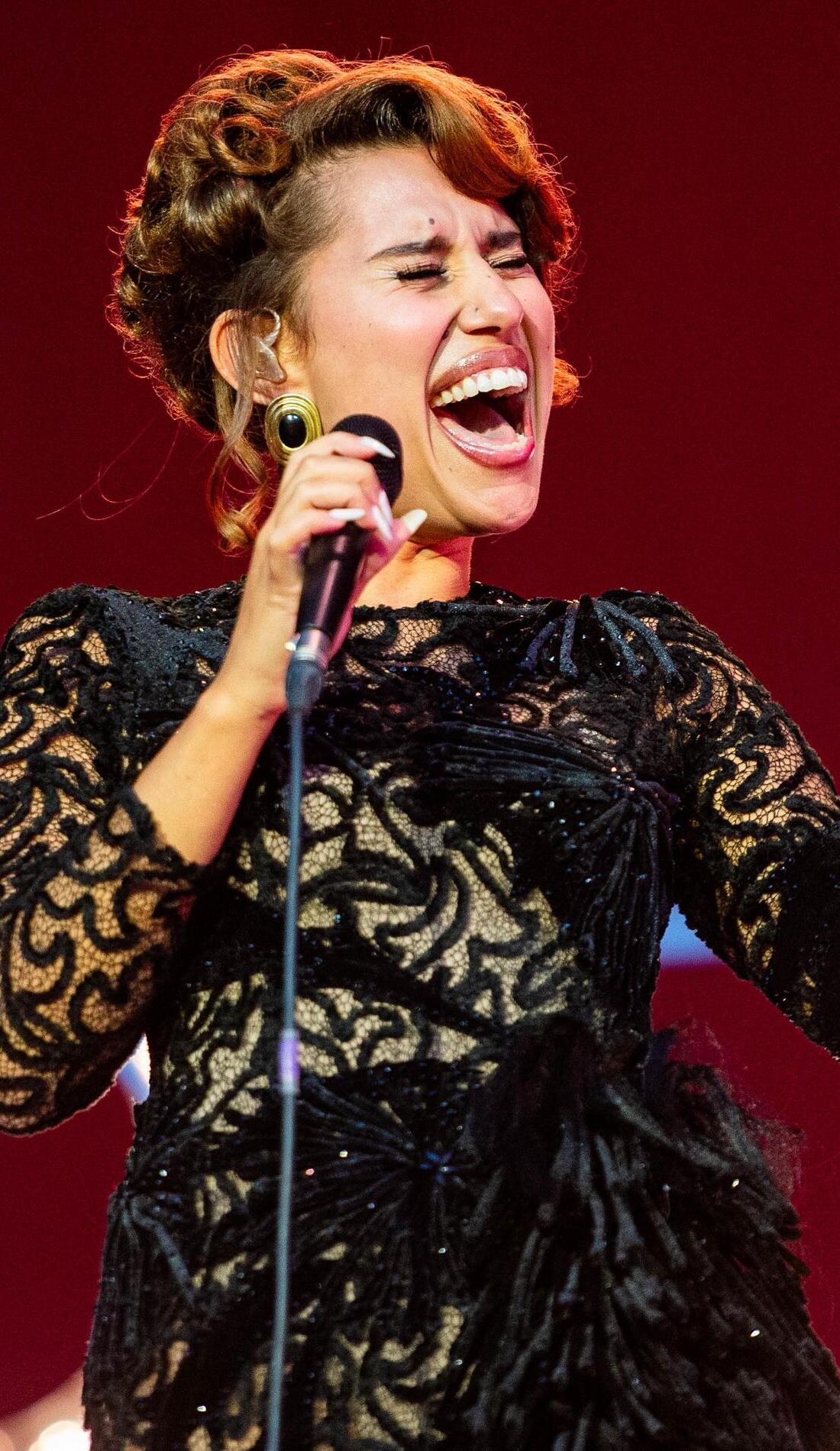 Raye: A Rising Star in the Music Scene