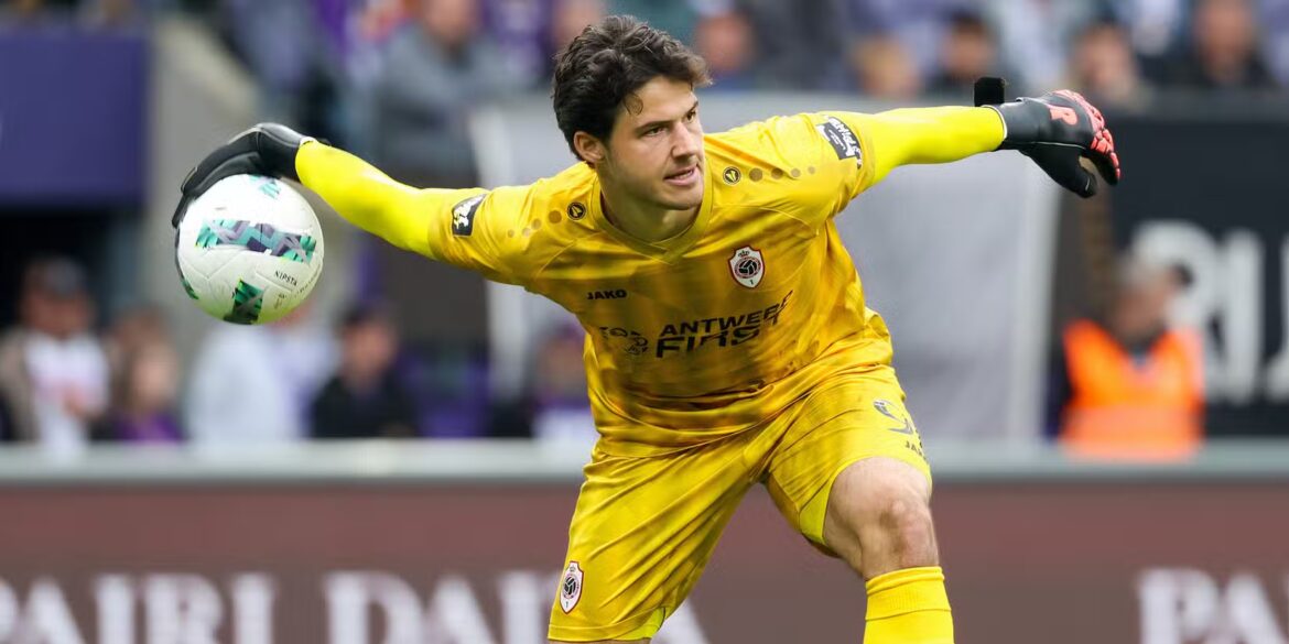 Senne Lammens: The Rising Star of Football