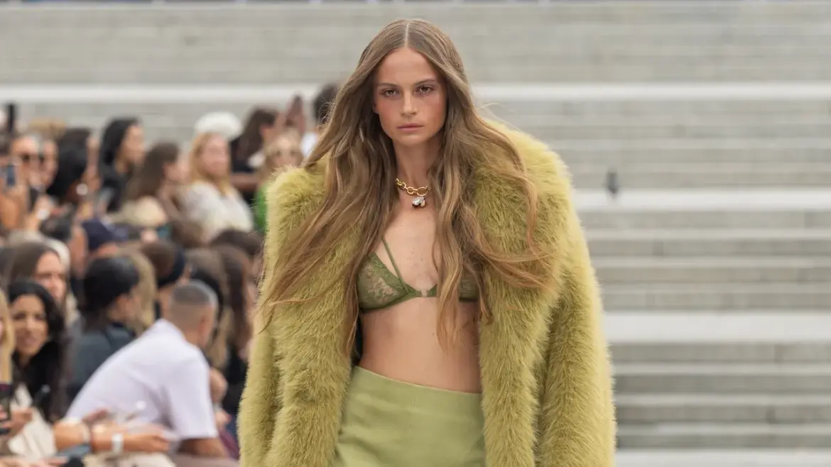 The Rise and Resilience of Topshop in Fashion Retail