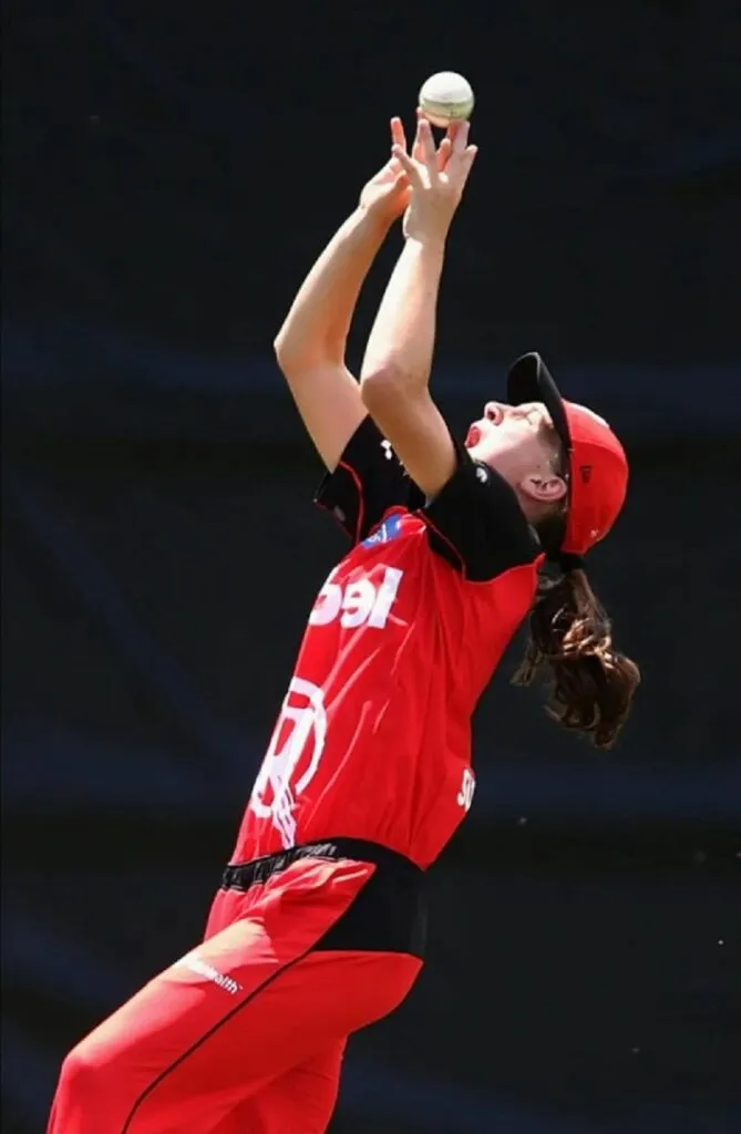 Annabel Sutherland Sets New Record in Women’s Test Cricket