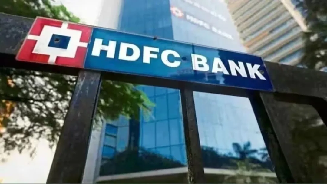 HDFC Bank Share Price Faces Significant Decline Amid Governance Concerns