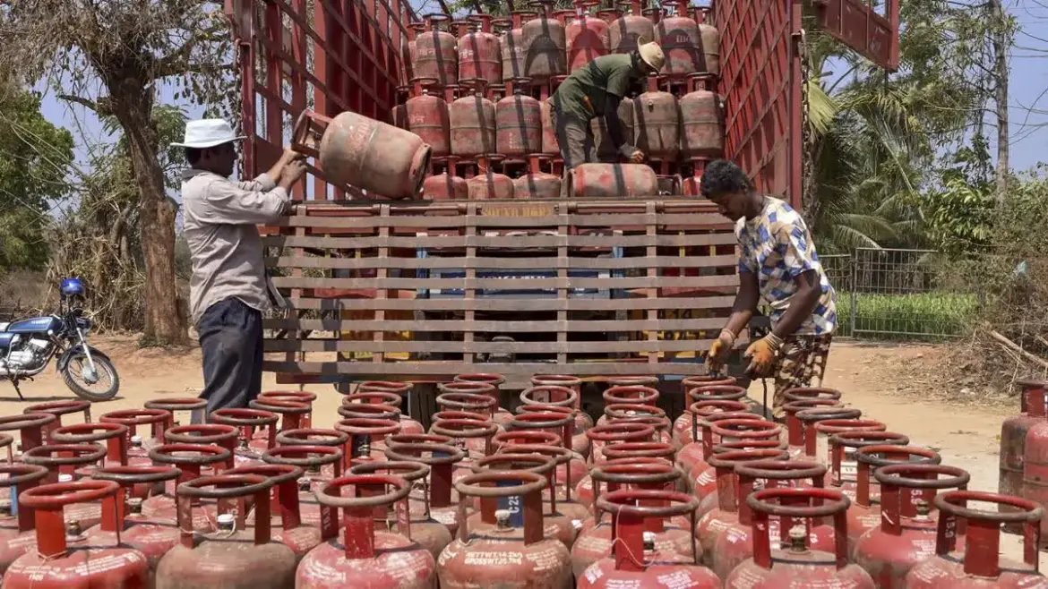 Indane Gas Distribution Issues in Bengaluru