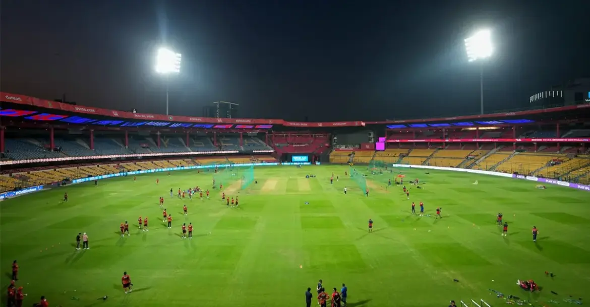 ഇന്ത്യന് പ്രീമിയര് ലീഗ്: Indian Premier League: Karnataka Congress MLAs Demand VIP Tickets