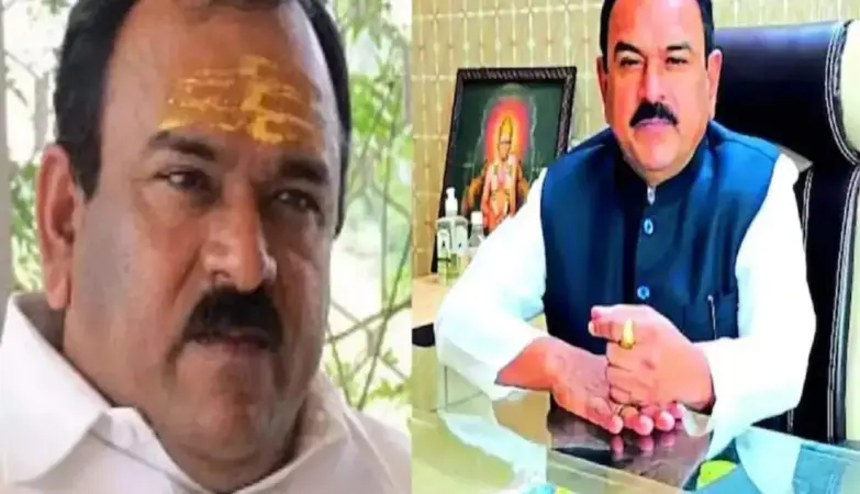 nashik astrologer viral video — IN news