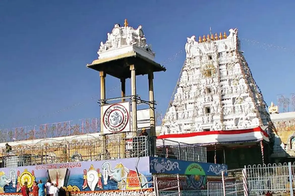 Ttd: Significant  Donation Sparks Controversy in Tirupati