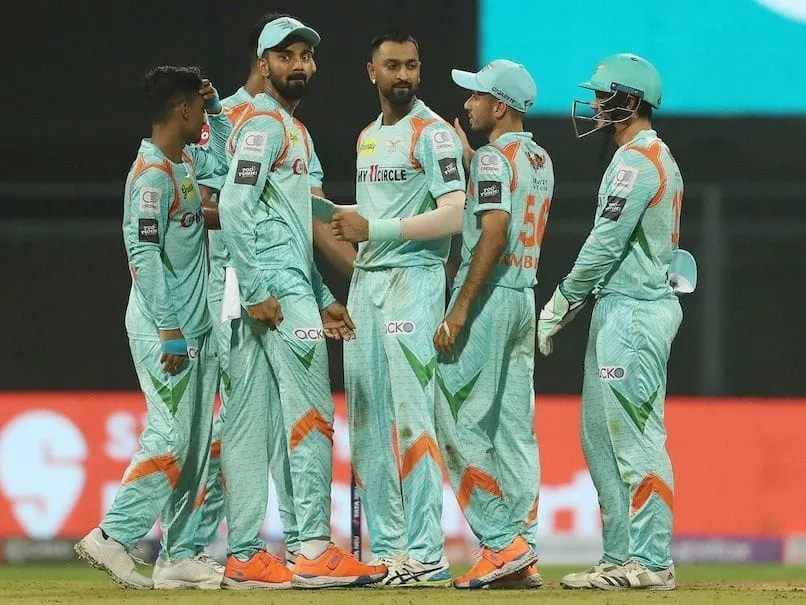 Royal Challengers vs Super Giants: A Clash of Titans at Chinnaswamy Stadium