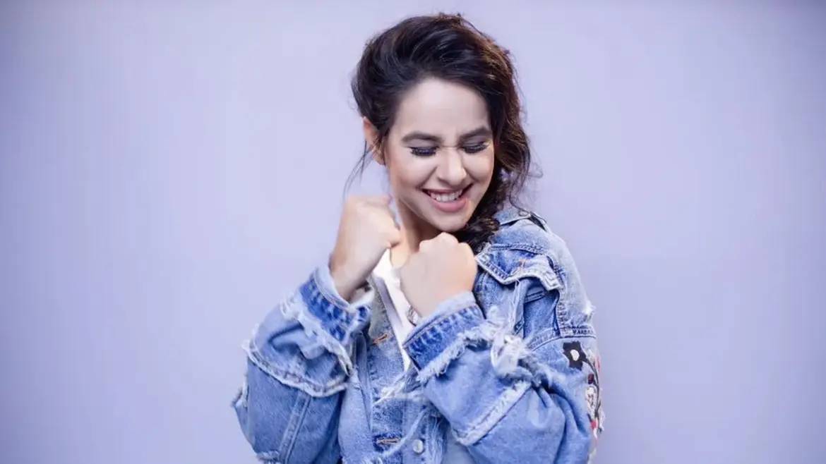 Sunanda Sharma Concert Incident Causes Panic Among Fans