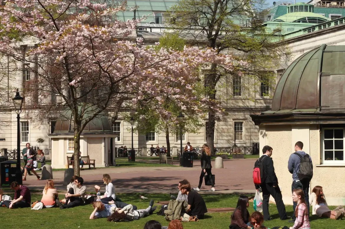 UCL Update: Bayern Munich and Arsenal Advance in Quarter-Finals