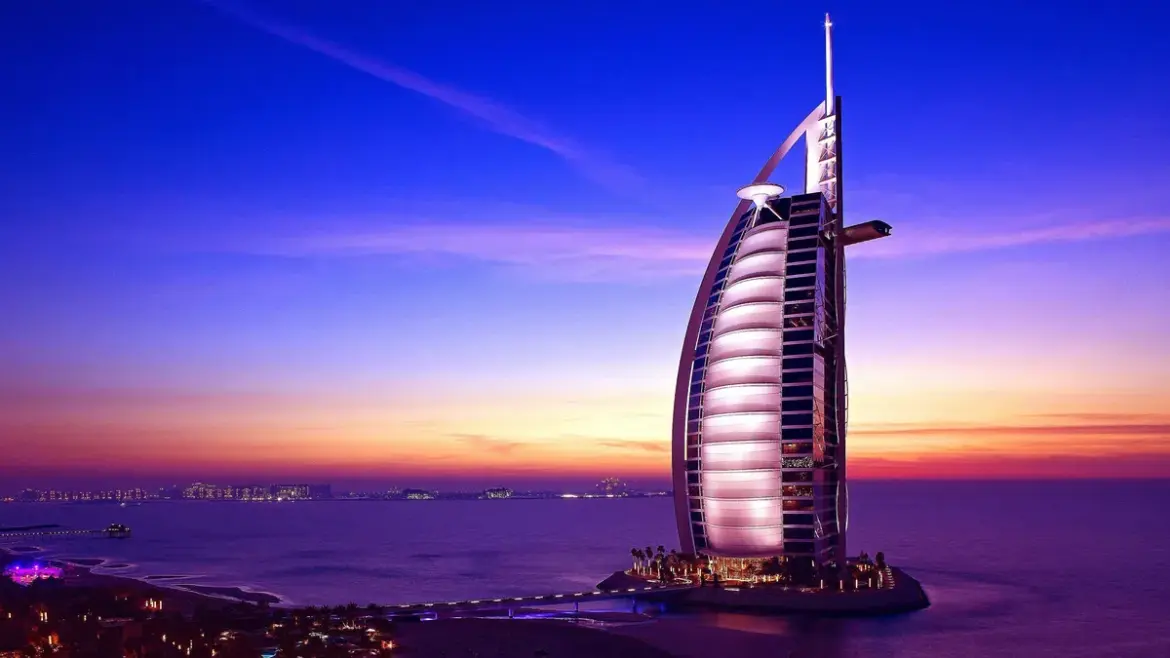 Dubai Faces Travel Disruptions Amid Ongoing Conflict