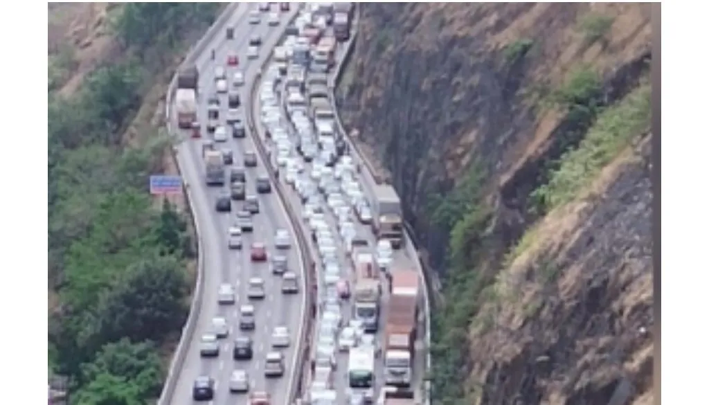 Mumbai-Pune Expressway