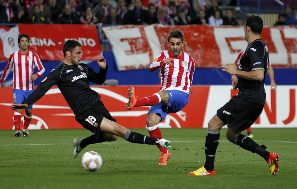 Valencia vs Atlético Madrid: A Milestone Victory for Simeone