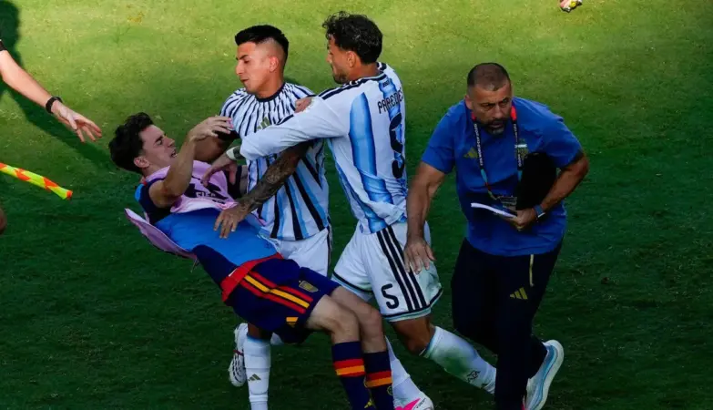 World Cup 2026: Gavi does not think Paredes should be suspended